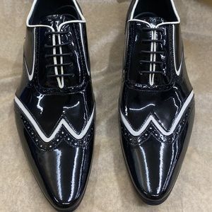 FI-8710 Black Wing Tip Encore by Fiesso